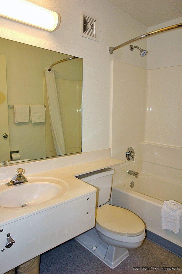 Motel 6-Warwick, Ri - Providence Airport - I-95 Eksteriør billede