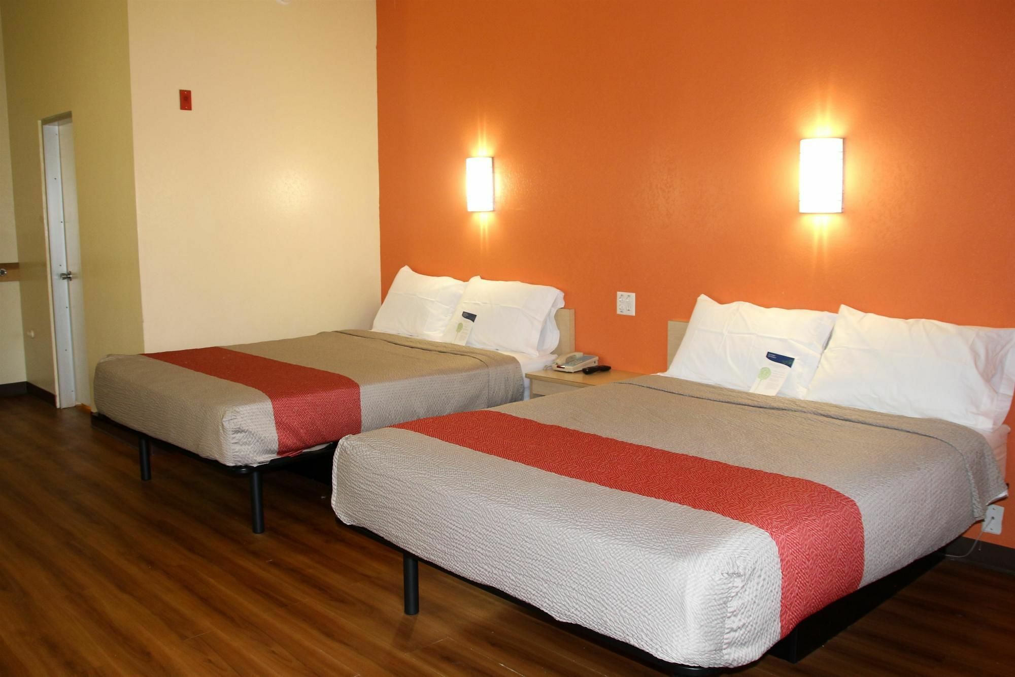 Motel 6-Warwick, Ri - Providence Airport - I-95 Eksteriør billede