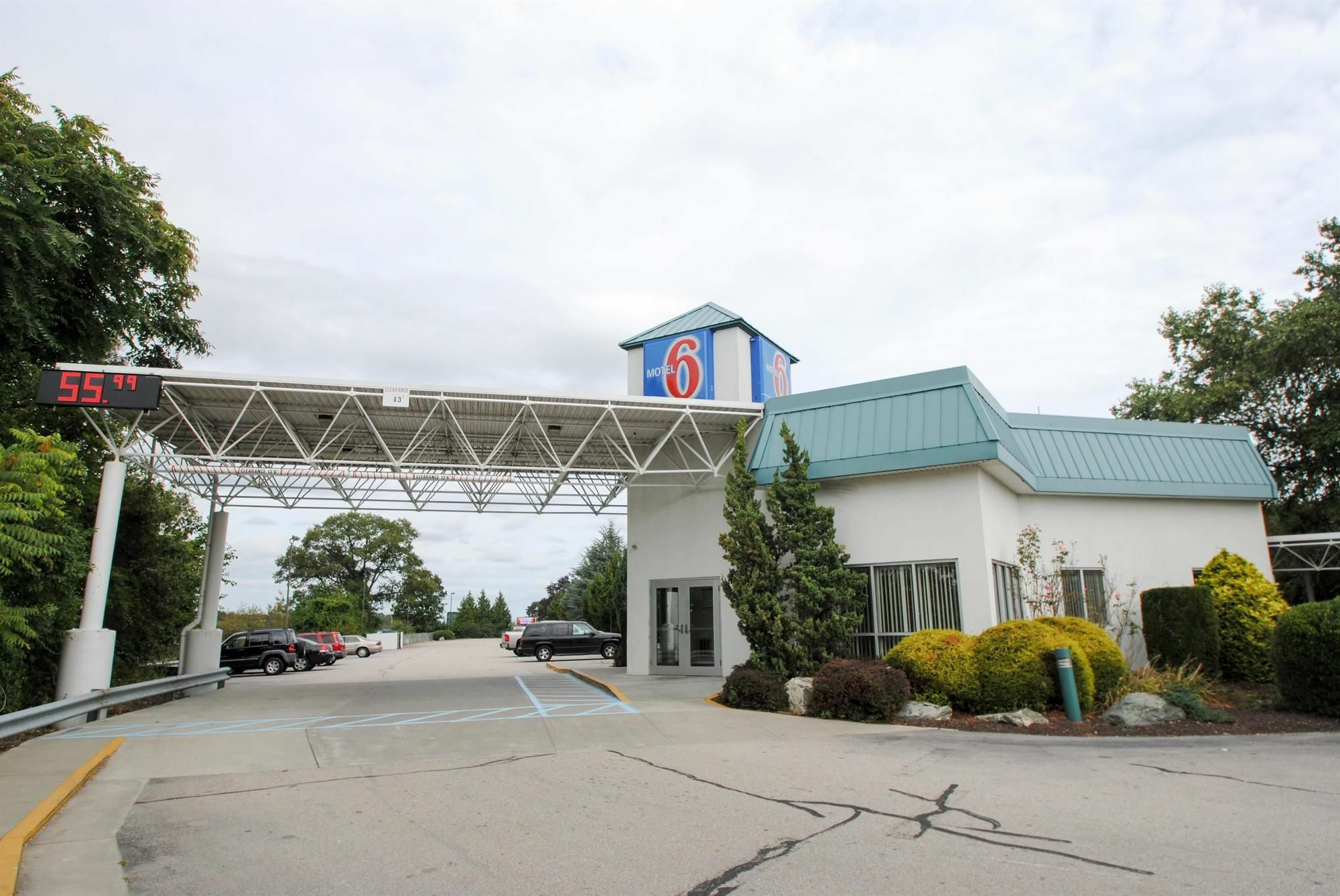 Motel 6-Warwick, Ri - Providence Airport - I-95 Eksteriør billede